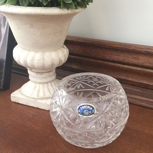 Bohemia lead crystal over 24% small oval bowl